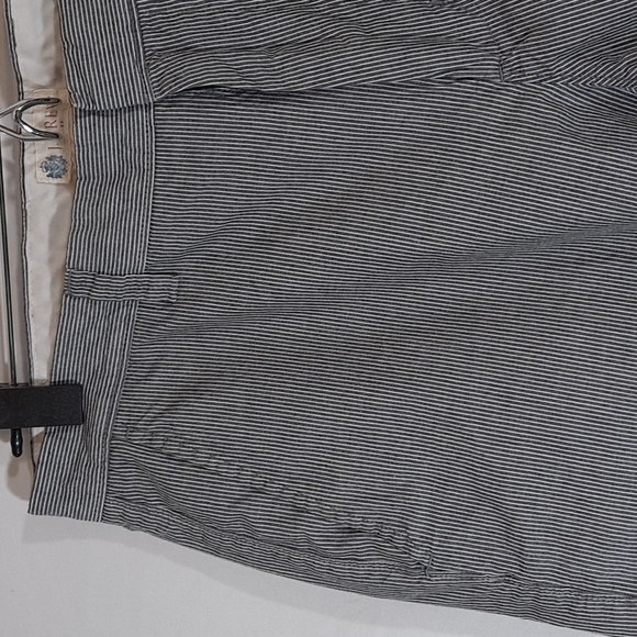 SOLD J. Crew Factory Blue Off White Stripe Flat Front Shorts Men's Size 30 - Picture 3 of 8
